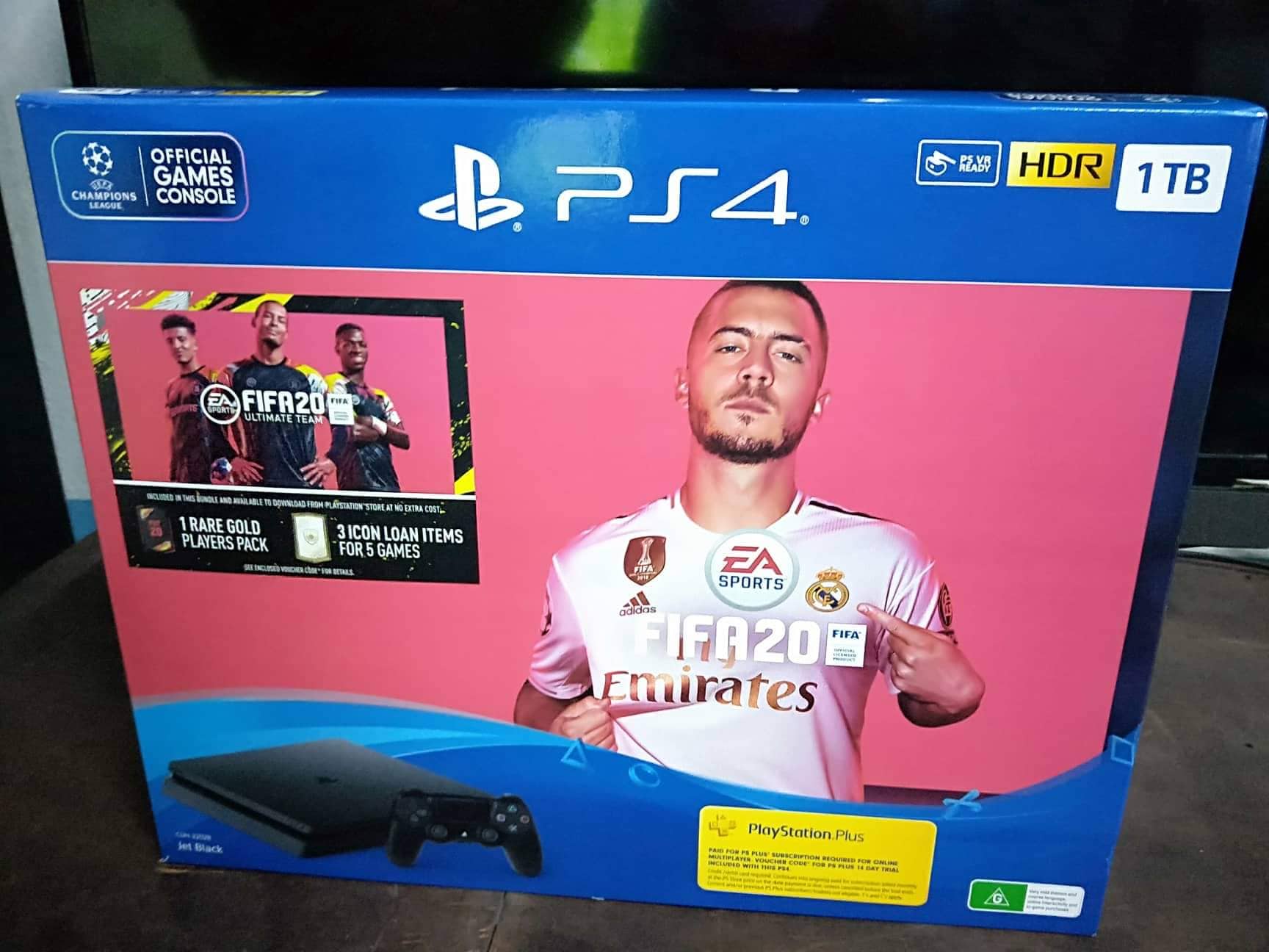 ps4 console and fifa 20 bundle